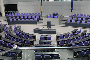 Ein Blick in den Sitzungssaal des Deutschen Bundestags